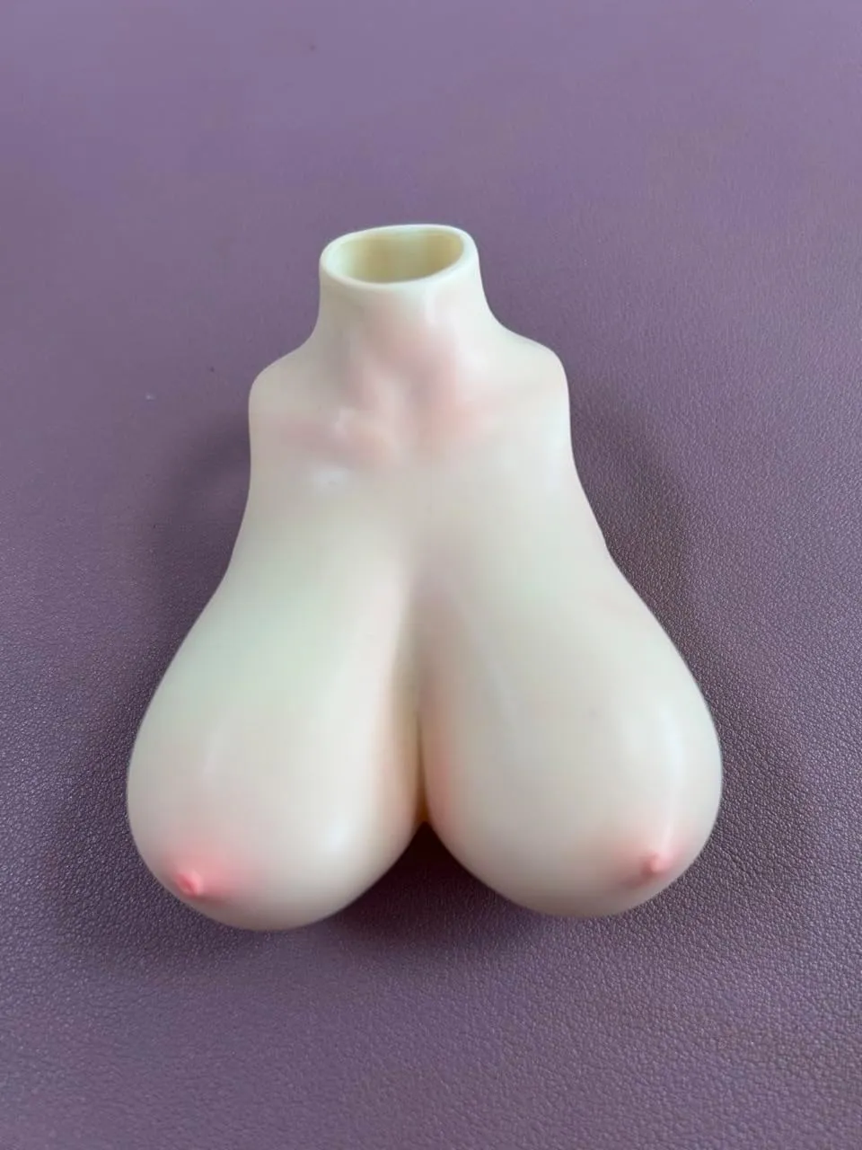 1/6 Scale Super Large Makeup Breast Replacement Bust Cover Model Fit 12'' AB001 TBL Fat Female Soldier Action Figure Body Dolls (Pale)