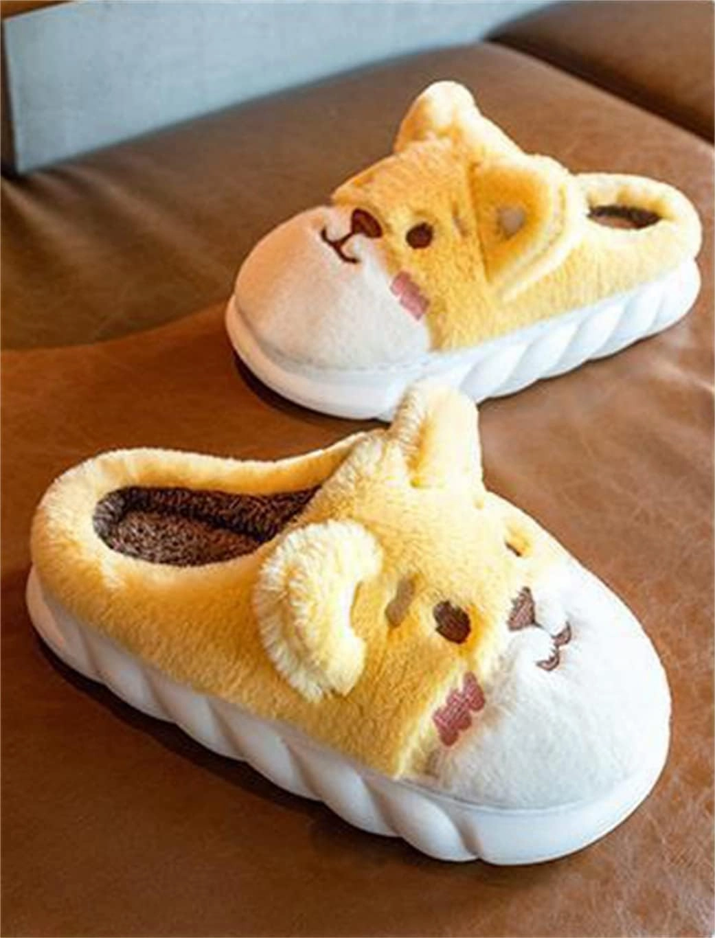 Adult Cotton Slippers Cow Slippers Women's Warm Plush Slippers Animal Slippers Men's Indoor Home and Outdoor Shoes for Winter Warmth