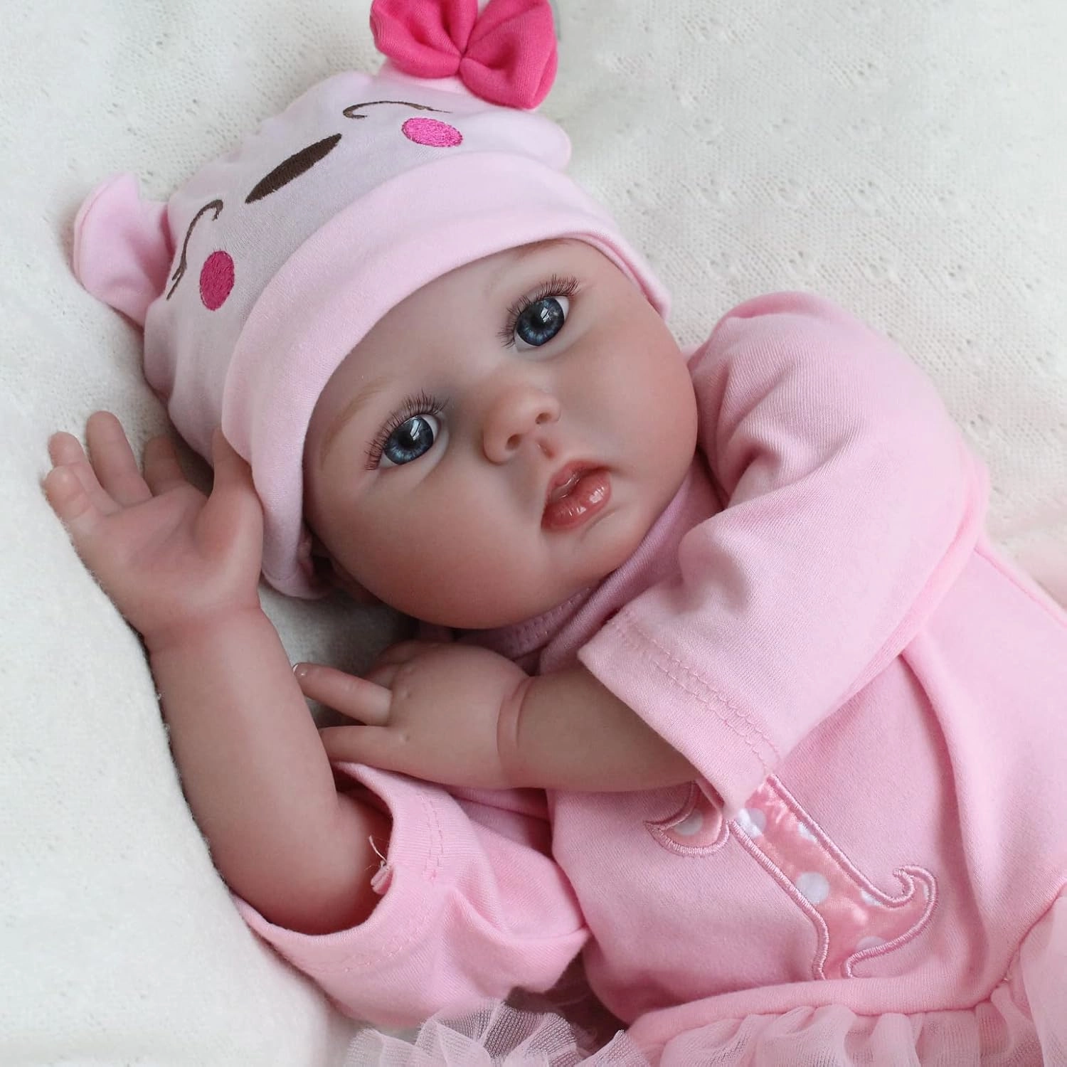 CHAREX Realistic Reborn Baby Dolls, Real Looking Lifelike Doll for Girls, 22 Inch Handmade Weighted Newborn Silicone Baby Doll with Accessories, Toy Gifts for Kids Age 3 