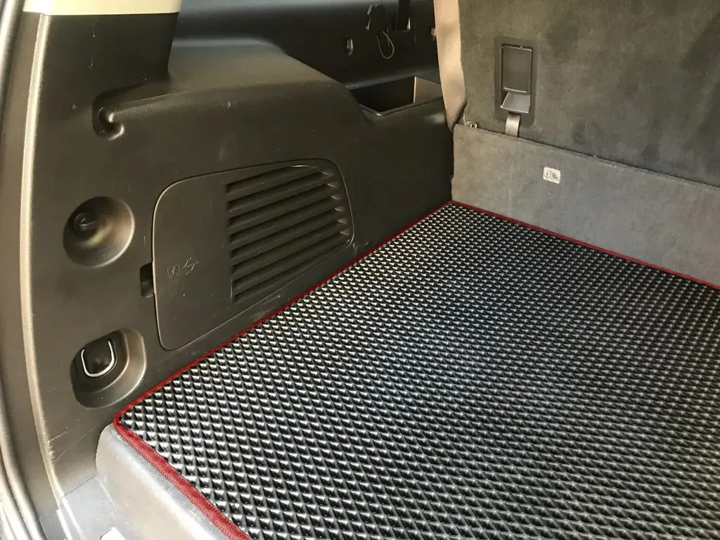 Custom Fit Cargo Trunk Mat for Chevrolet Suburban/GMC Yukon XL 2015—2020 - Heavy-Duty Boot Liner Tray (Red)