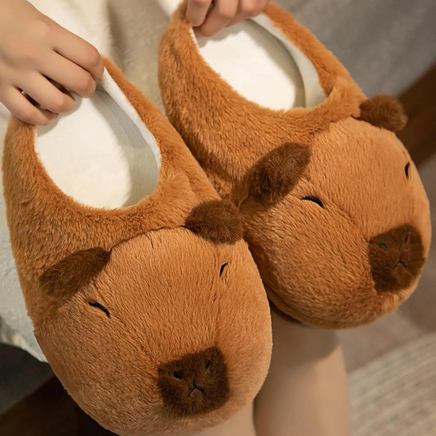 Cute Capybara Plush Slippers - Non Slip, Fuzzy, Funny - Winter Indoor Bedroom Shoes