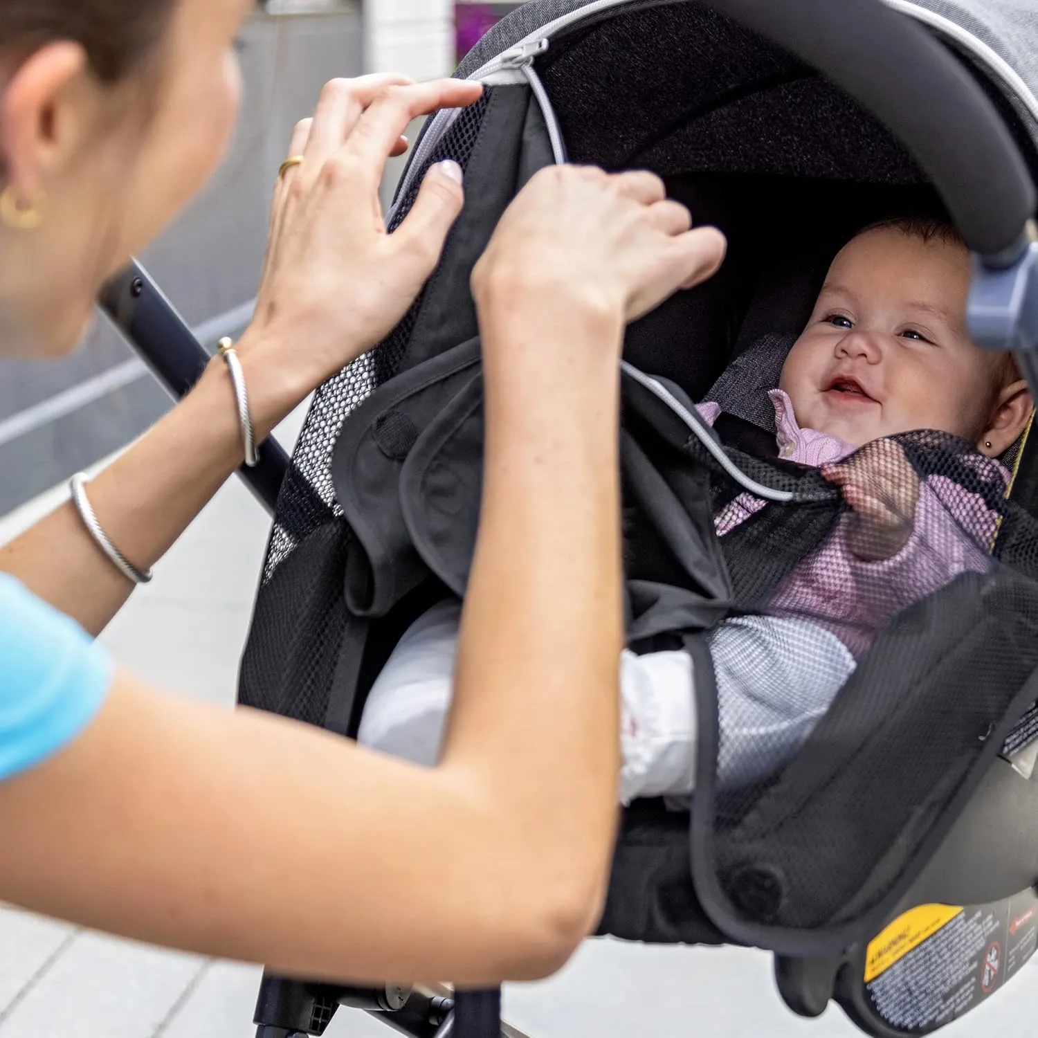 Evenflo Pivot Vizor Modular Reversible Stroller Travel System with LiteMax Infant Car Seat, Available in 6 Modes, Chasse Black