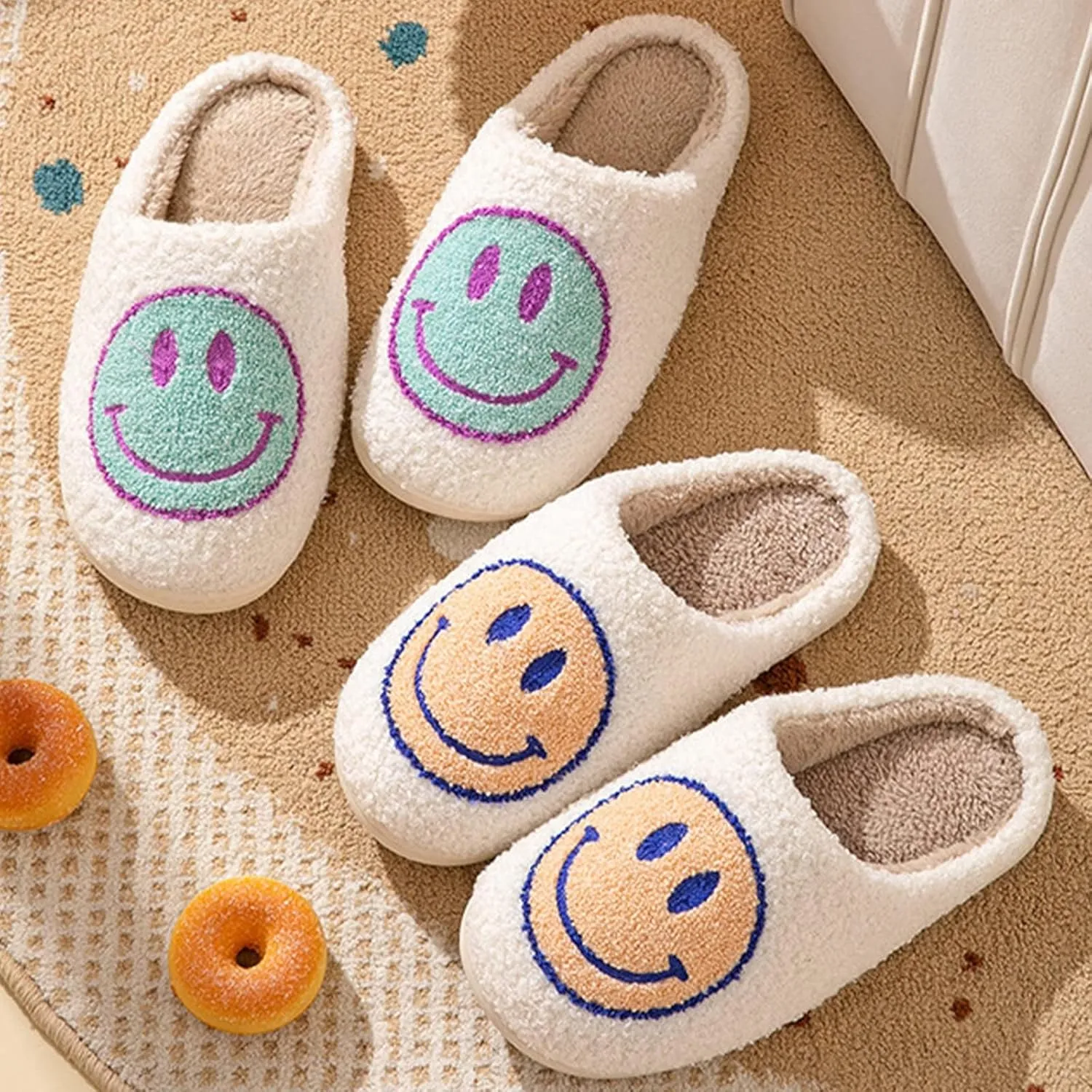 House Slippers for Women Indoor,Retro Smile Face Slippers,Casual Unisex House Shoes Memory Foam Slippers Indoor and Outdoor Warm Plush Bedroom Shoes with Faux Fur Lining