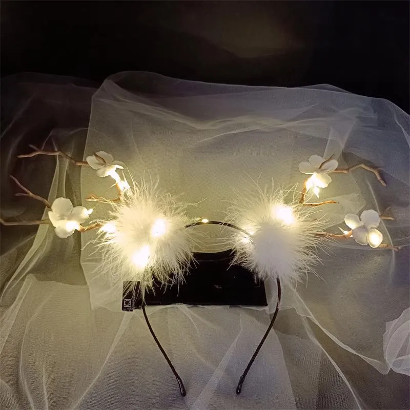 HULIANFU 2023 Luminous Elk Antler Headband Christmas Concert Forest Branch Deer Ear Headgear Hair Accessories Scenic Stage Show Photo Props