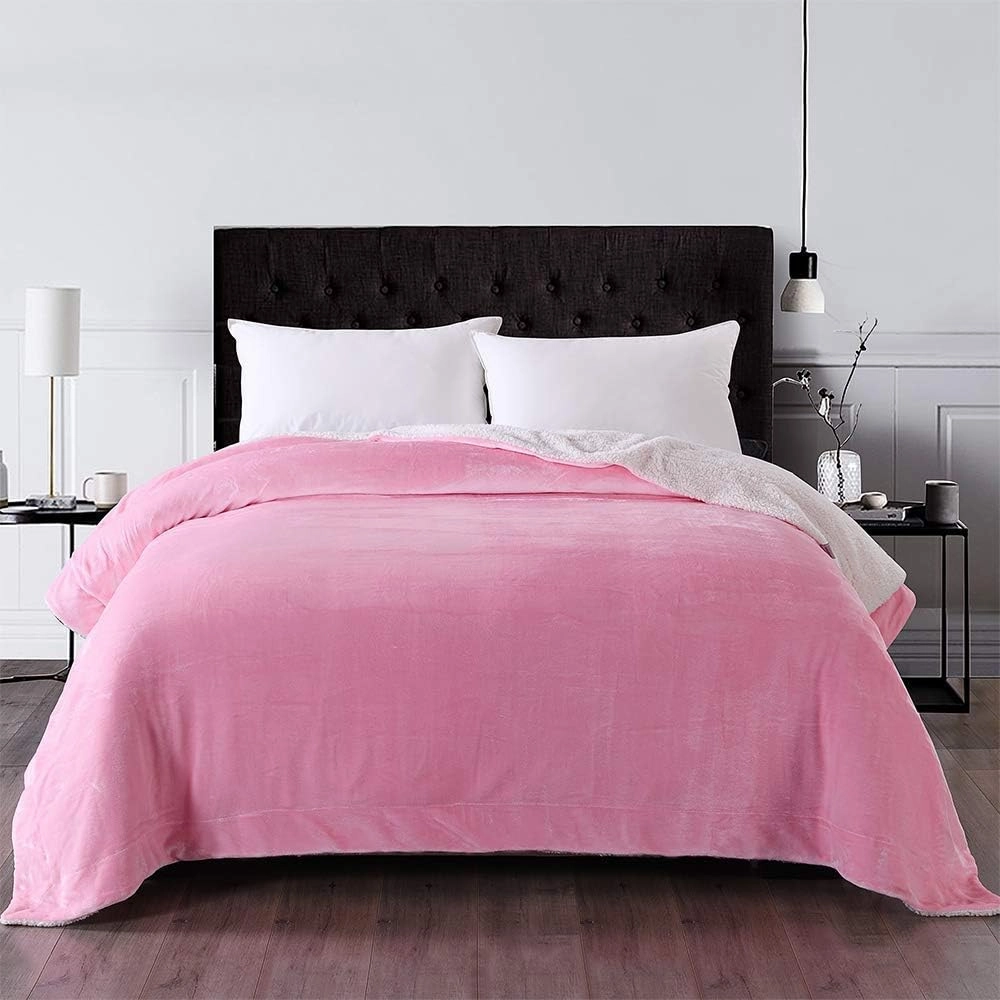 KAWAHOME Sherpa Fleece Throw Blanket for Bed - Extra Warm and Heavy Thick Throw Blankets for Winter, Super Soft 500GSM Plush Blanket, 50"X 60" Pink