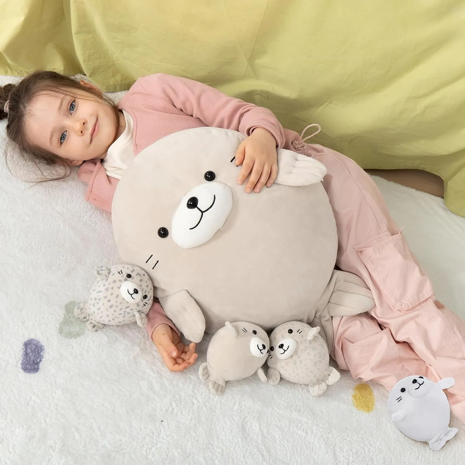 MaoGoLan 5Pcs Fat Seal Plush with 4 Babies Inside - 20" Giant Ultra Soft Seal Stuffed Animal Throw Pillow - Squishy Mother-Babies Collection Gift for Seal Lover,Kids,Boys
