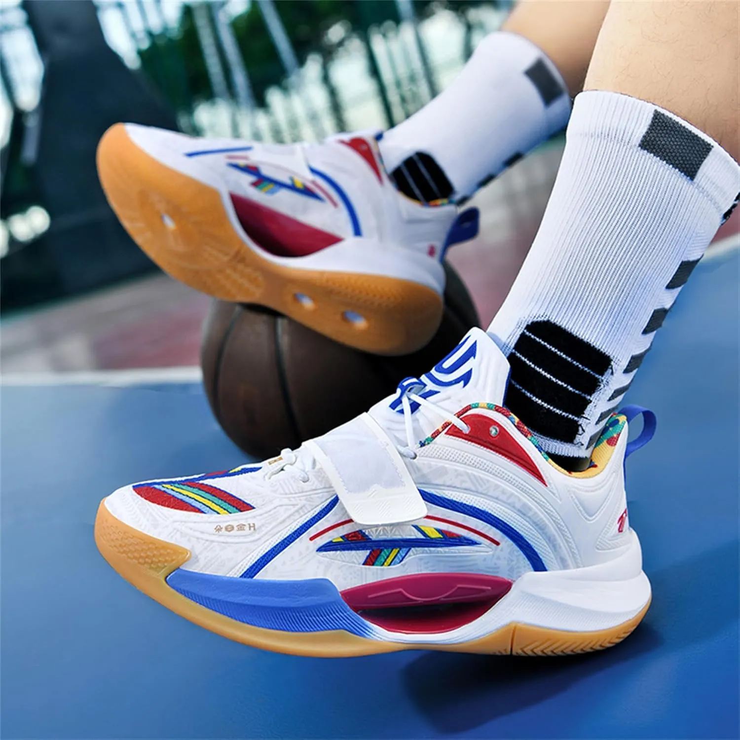 Men's Basketball Shoes - Stylish and High - Performance Footwear for The Court