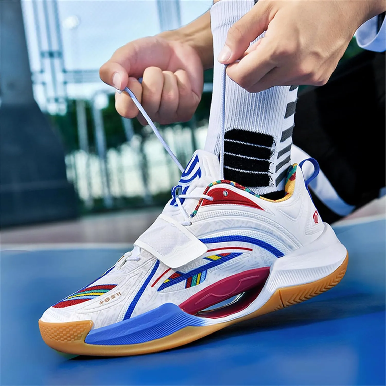 Men's Basketball Shoes - Stylish and High - Performance Footwear for The Court