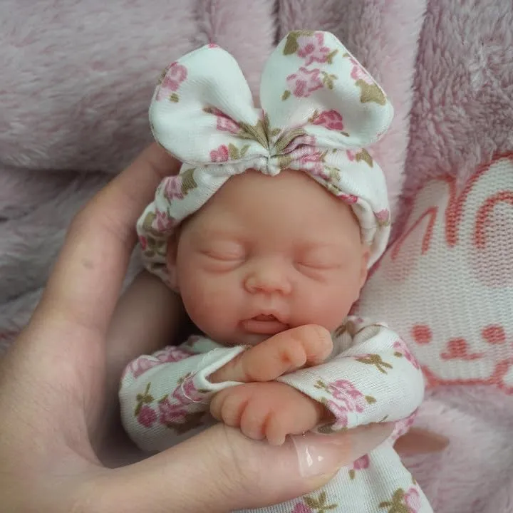 Mire & Mire Reborn Baby Dolls 7 Inch Silicone Doll Mini Realistic Newborn Baby Dolls Silicone Full Body Stress Relief Hand Made（Flower）