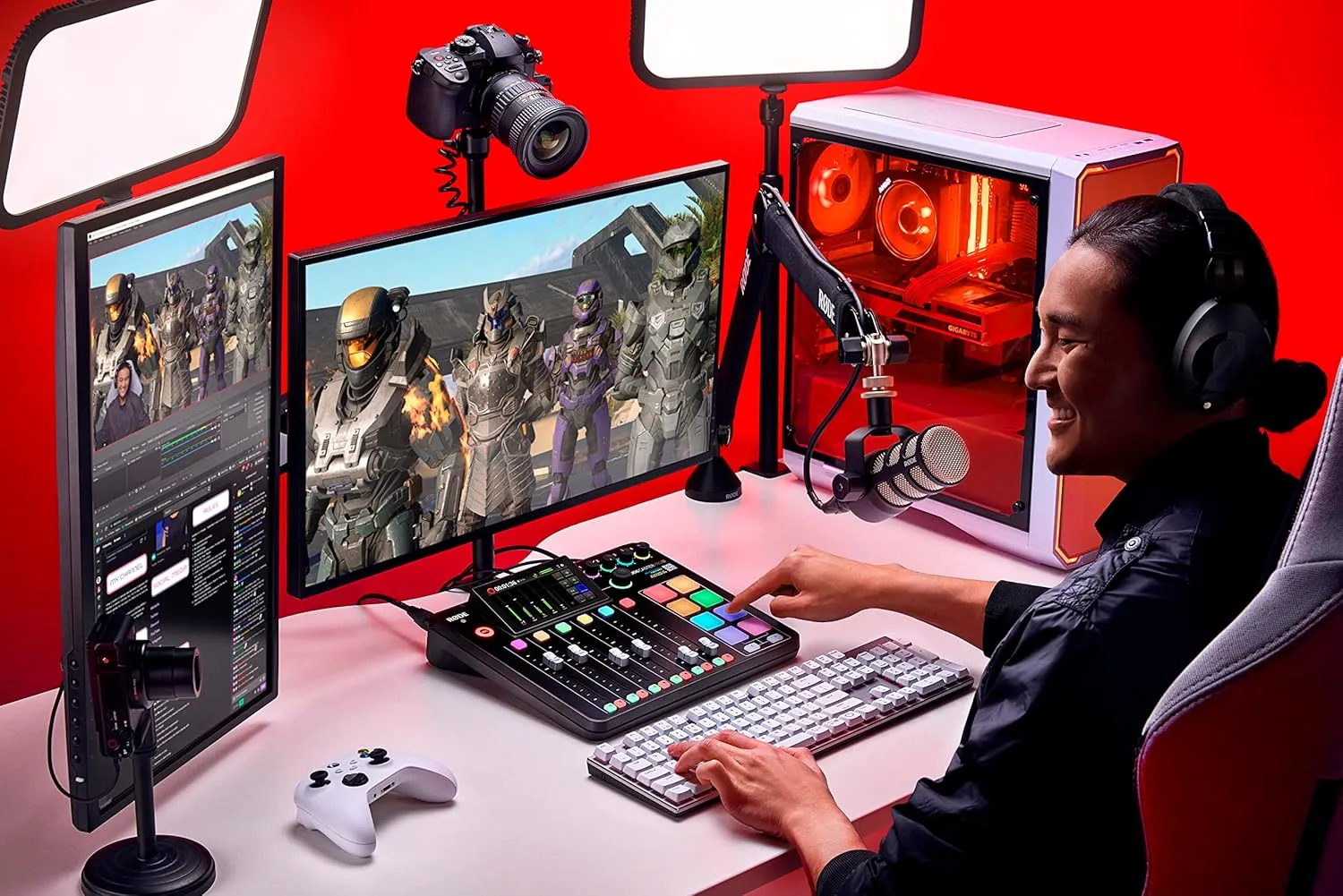RØDE RØDECaster Pro II All-in-One Production Solution for Podcasting, Streaming, Music Production and Content Creation,Black