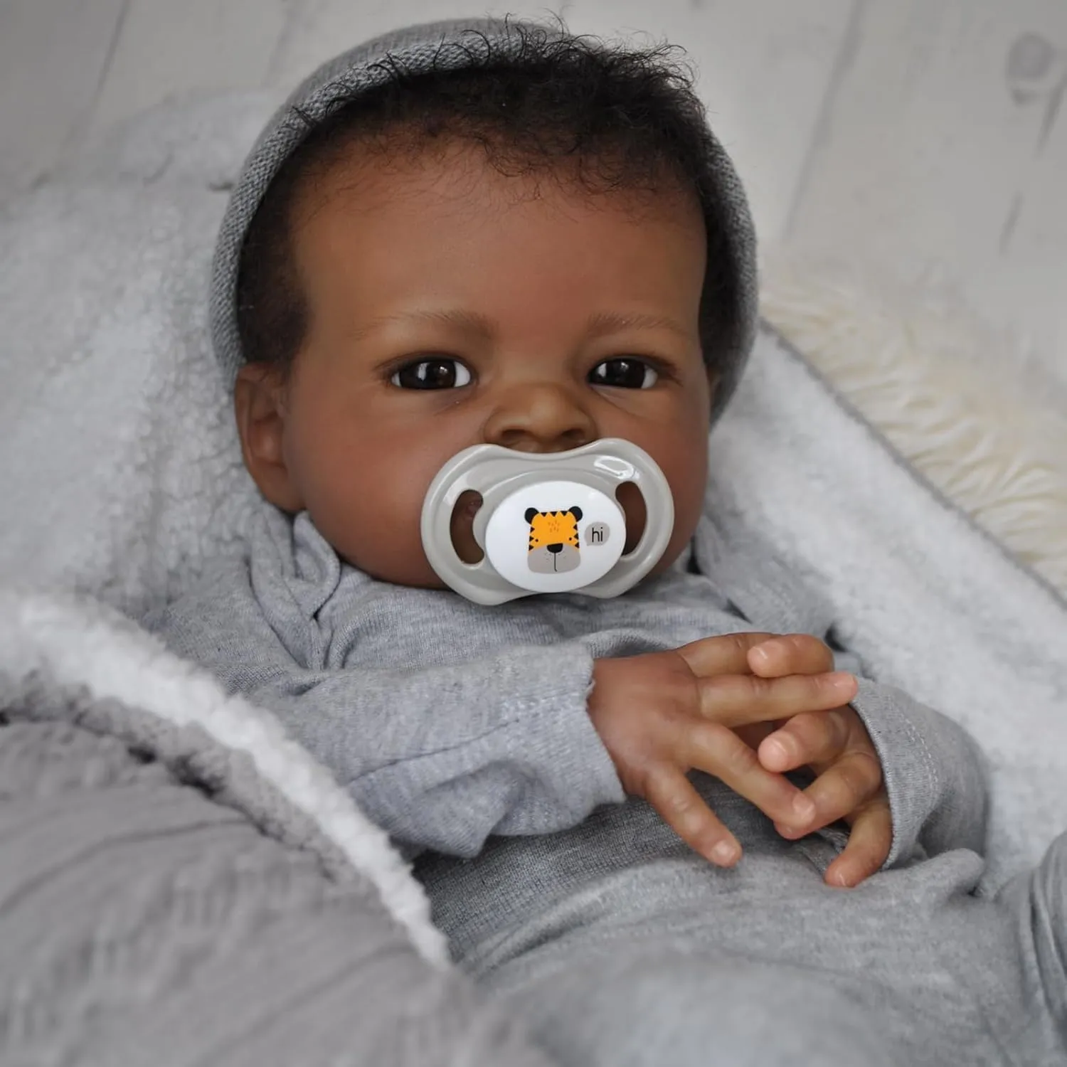 WOOROY Realistic Reborn Baby Dolls Black Boy, 20 Inch African American Newborn Boy Doll, Lifelike Weighted Soft Body, Christmas Birthday Gift for Kids Age 3  