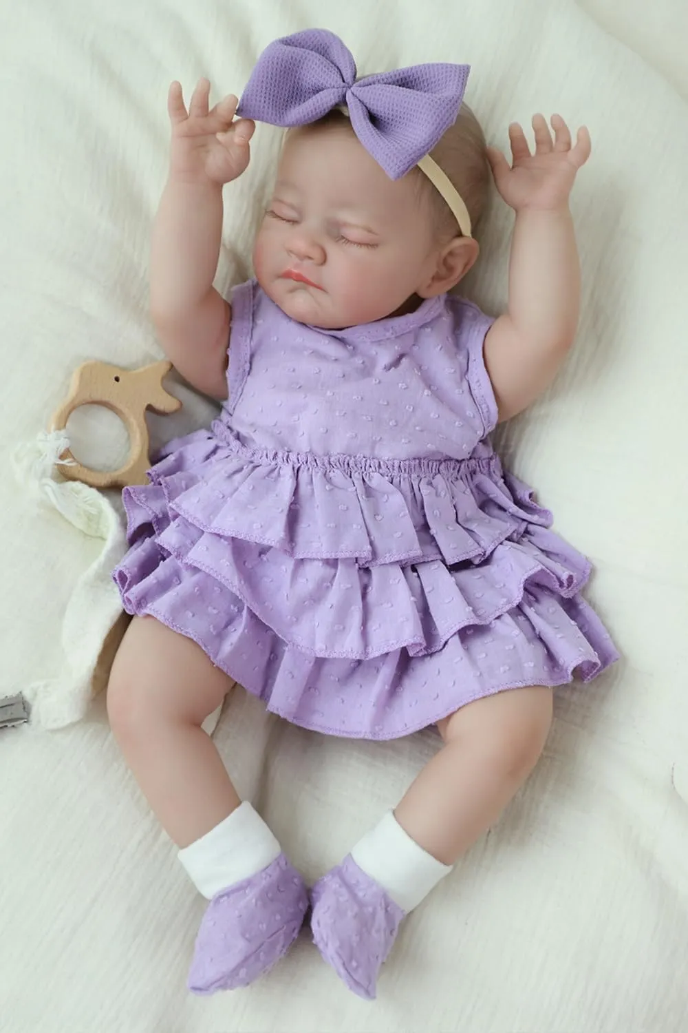 WOOROY Realistic Reborn Baby Dolls Girl - 20 Inch Lifelike Newborn Doll Real Life Weighted Soft Cloth Body with Gift Box Accessories for 3  Kids