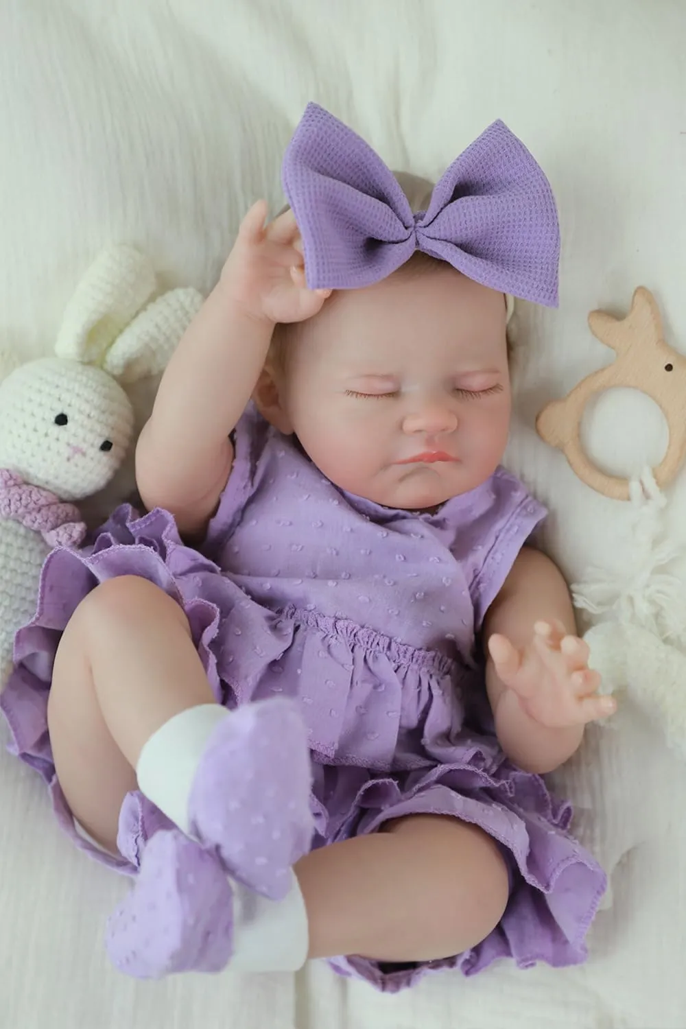 WOOROY Realistic Reborn Baby Dolls Girl - 20 Inch Lifelike Newborn Doll Real Life Weighted Soft Cloth Body with Gift Box Accessories for 3  Kids